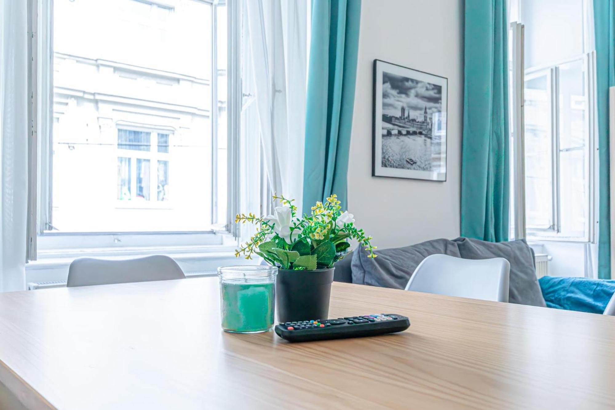 4 Stylish Suitable For Long Apartment