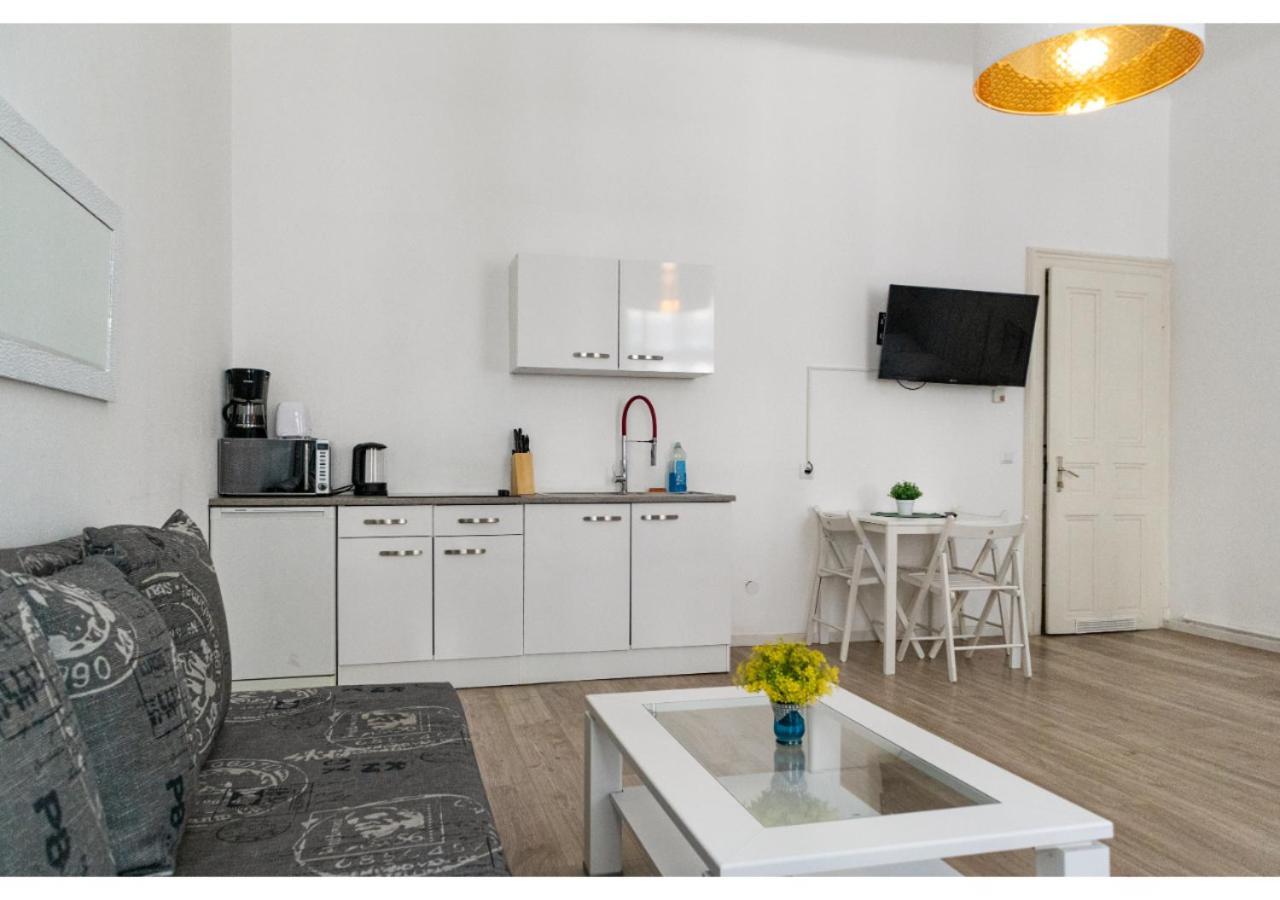 4 Stylish Suitable For Long * Wien